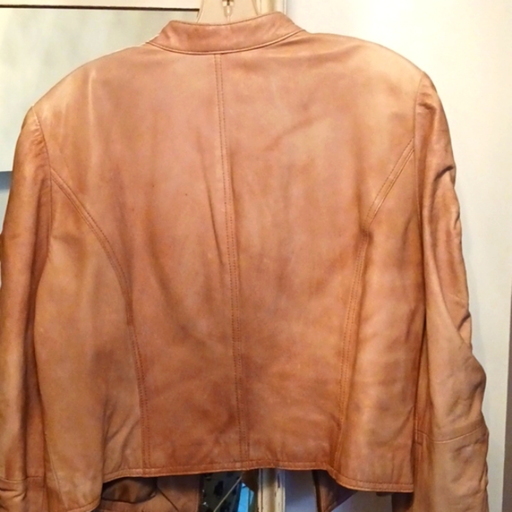 Stunning! INC โ๏ธ Leather Shirred Detail Design Jkt. XL - Picture 7 of 9